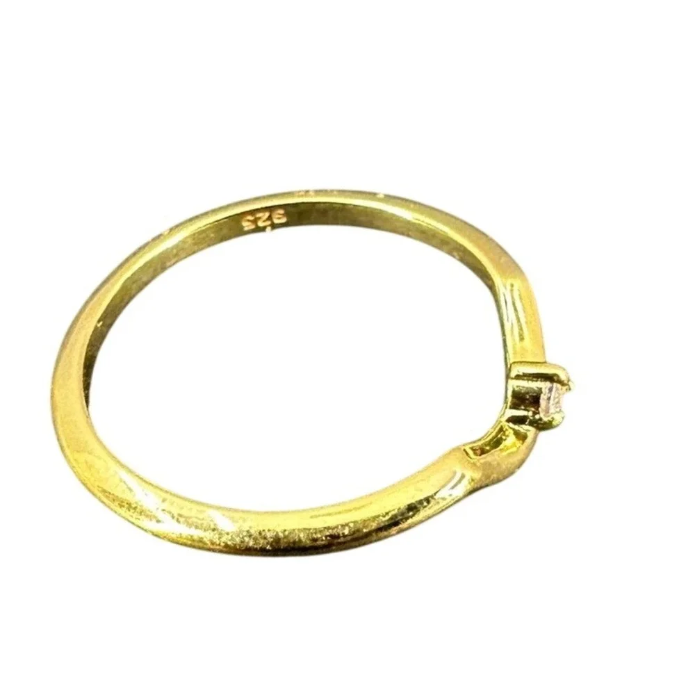 Gold over .925 silver cubic zirconiaAccent Band size 6, new‎